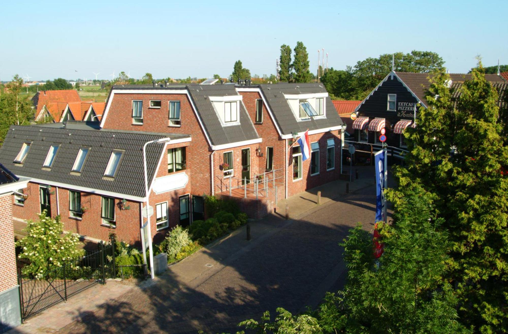 Hanzehuis Appartementen Stavoren Buitenkant foto