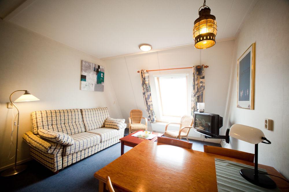 Hanzehuis Appartementen Stavoren Buitenkant foto